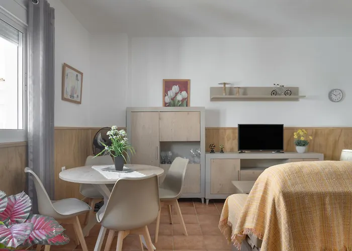 Rocio - Solo Familias Conil De La Frontera