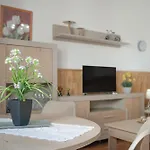 Rocio - Solo Familias Apartment *